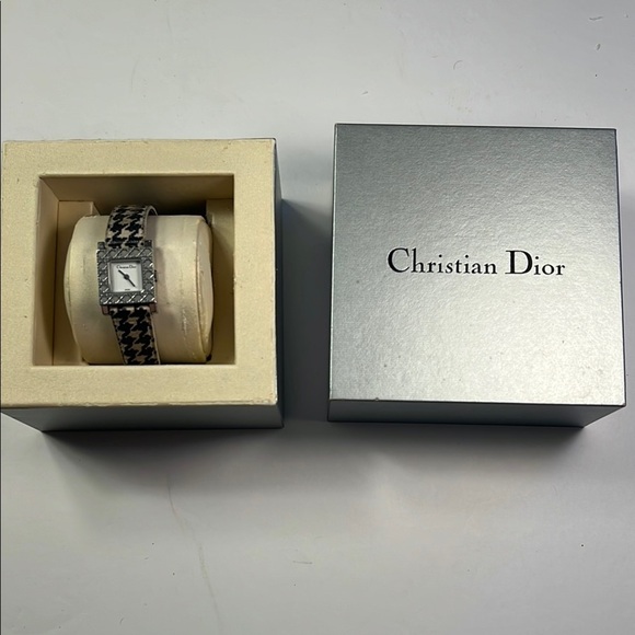Christian Dior Houndstooth Watch Does Not Come with box anymore. The box sold. - Picture 1 of 6